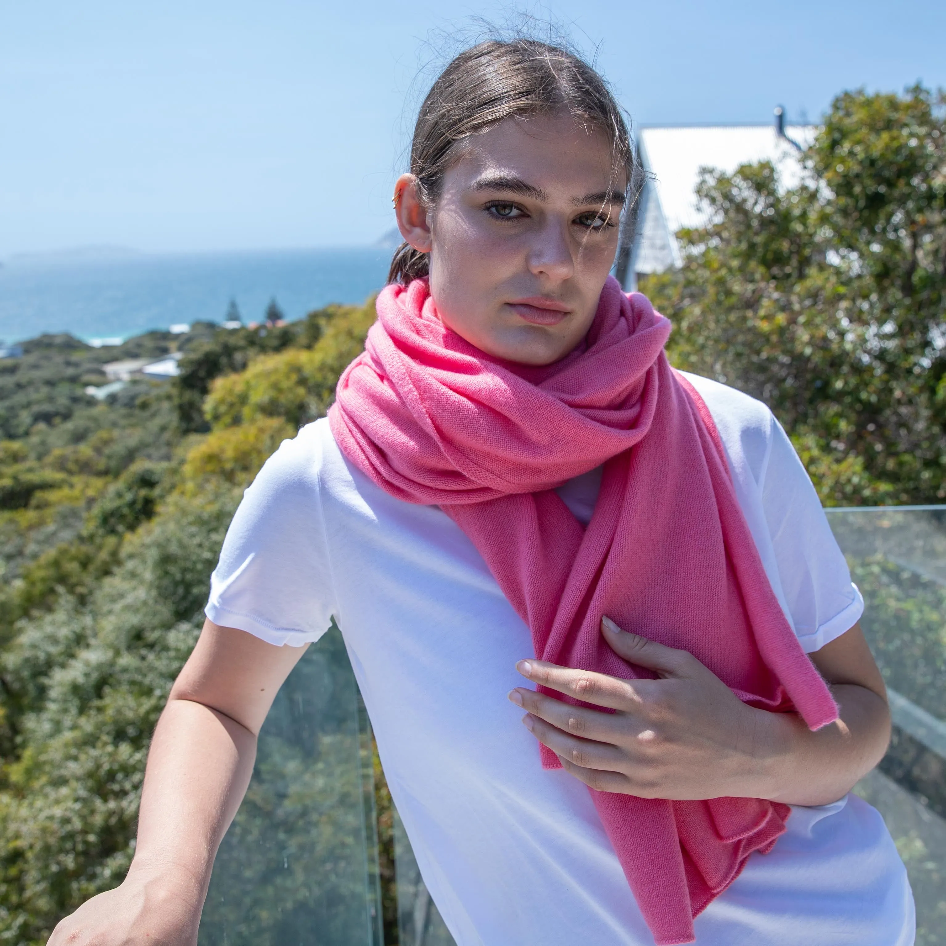 Harpers Emporium Pure Cashmere Travel Wrap in Blushing