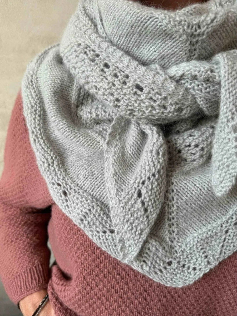 Rose bud shawl by Önling, knitting pattern